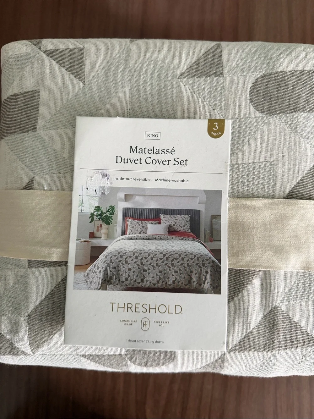 Threshold Matelassé Duvet Cover Set - Gray and Cream Geometric